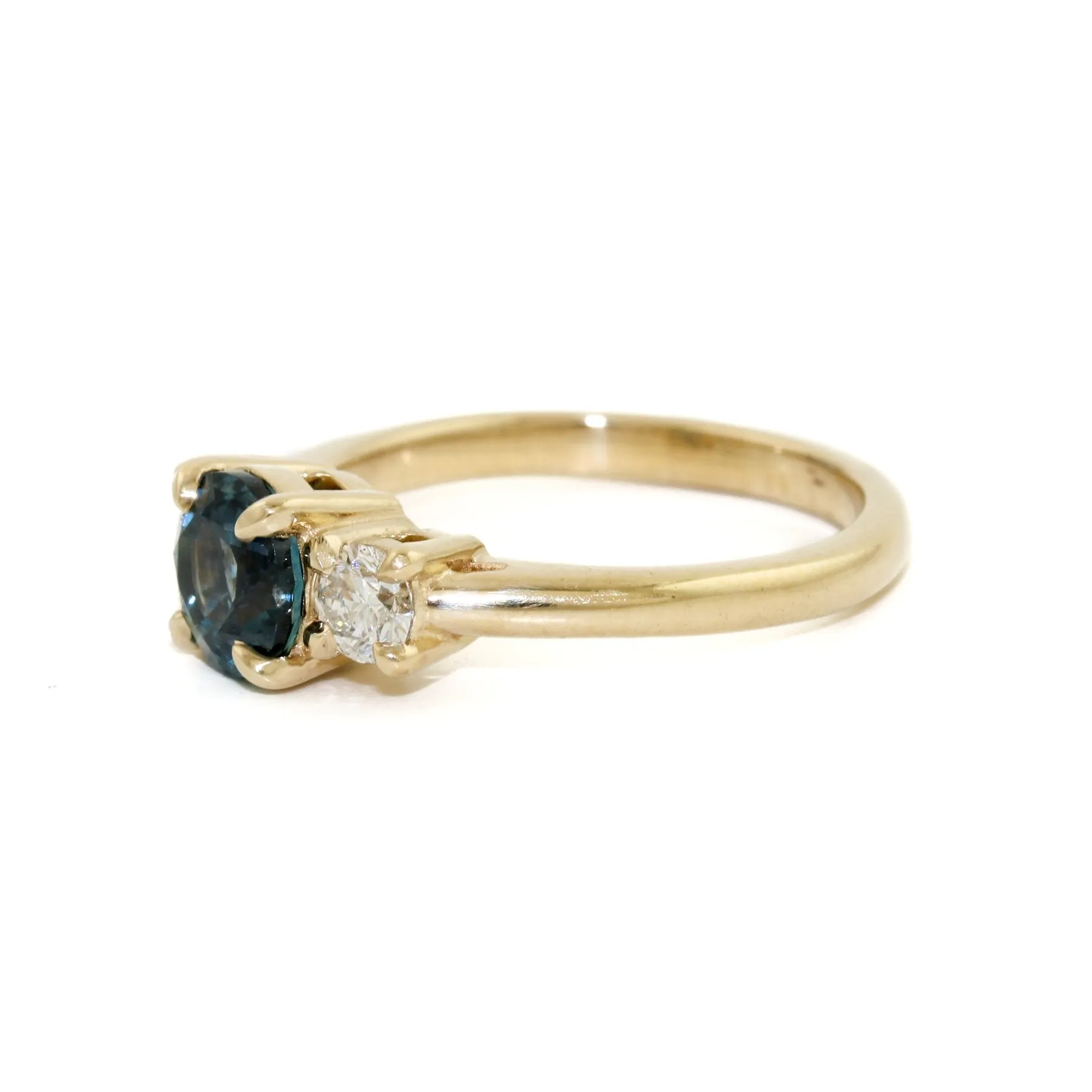 14 KT Gold Three Stone Ring x Sapphire x Diamond