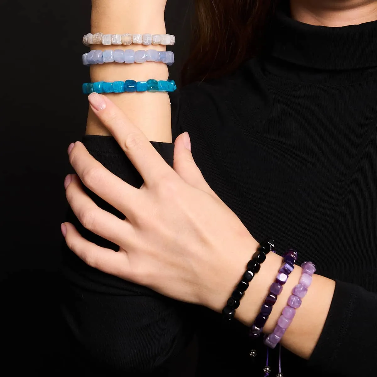 Blue Quartz | Silver | Gemstone Pebble Macrame Bracelet