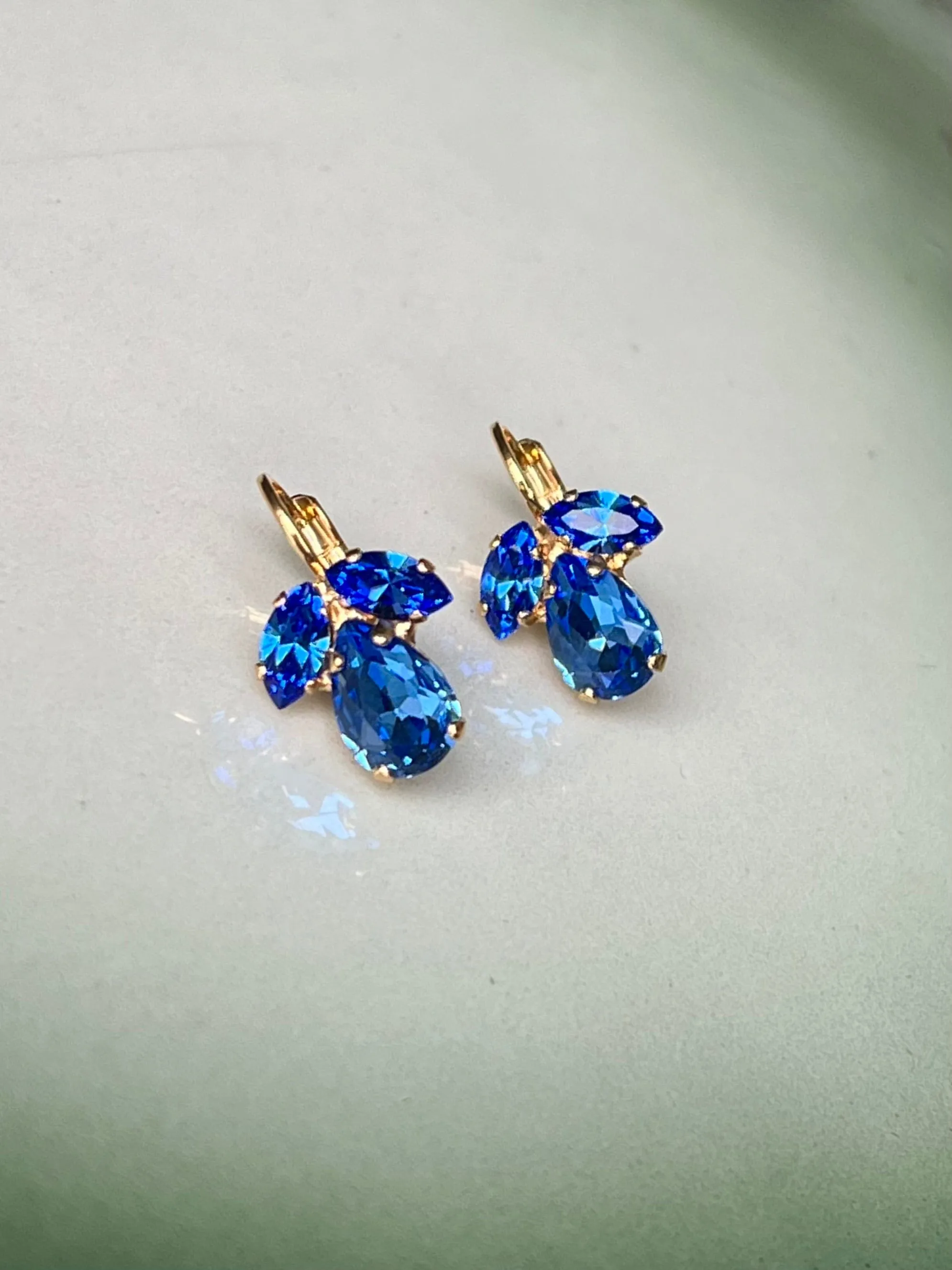 Petite Timo earrings - lapis/sapphire